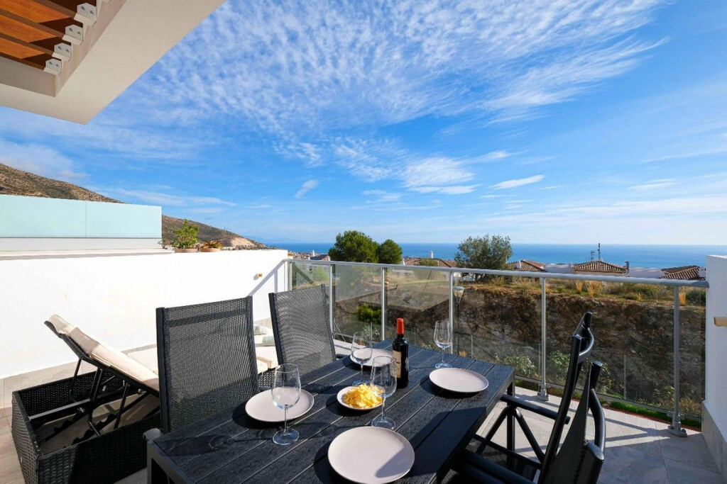 apartamento en venta en benalmadena málaga foto grande (3)