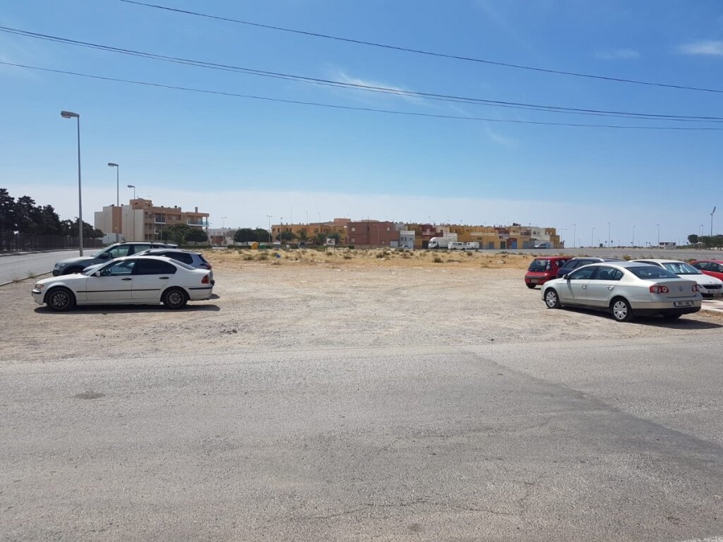 2 parcelas en venta juntas o por separado que se puede construir viviendas unifamiliares foto grande (2)