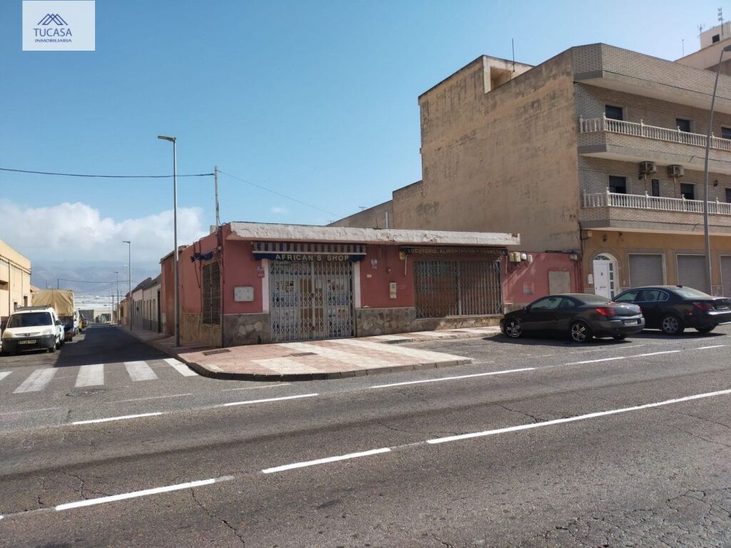 local comercial en venta en roquetas de mar almería foto grande (2)