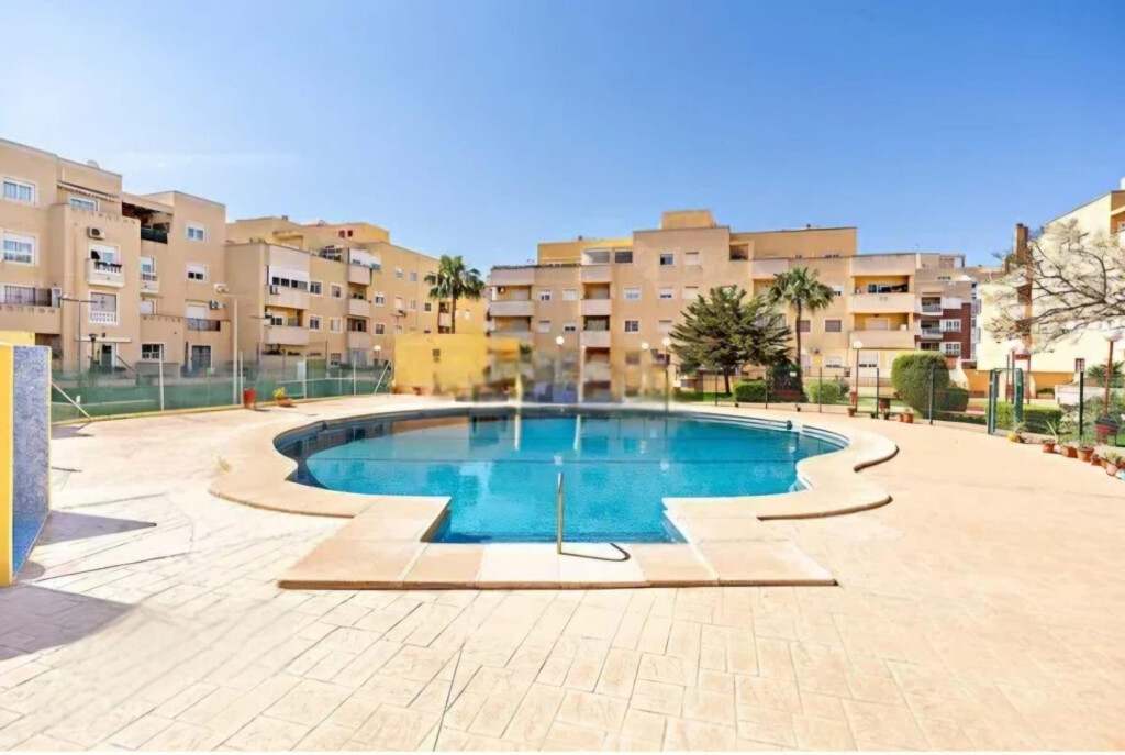 Foto piso en venta en roquetas de mar almería