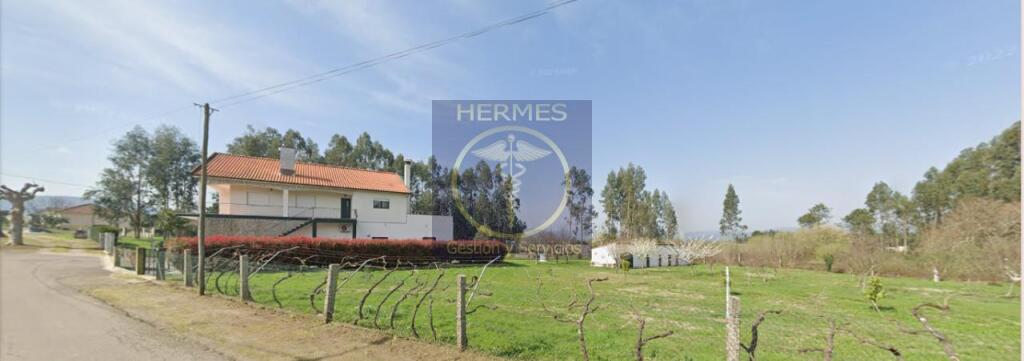 se vende casa en vila nova de cerveira ubicacion ideal foto grande (2)
