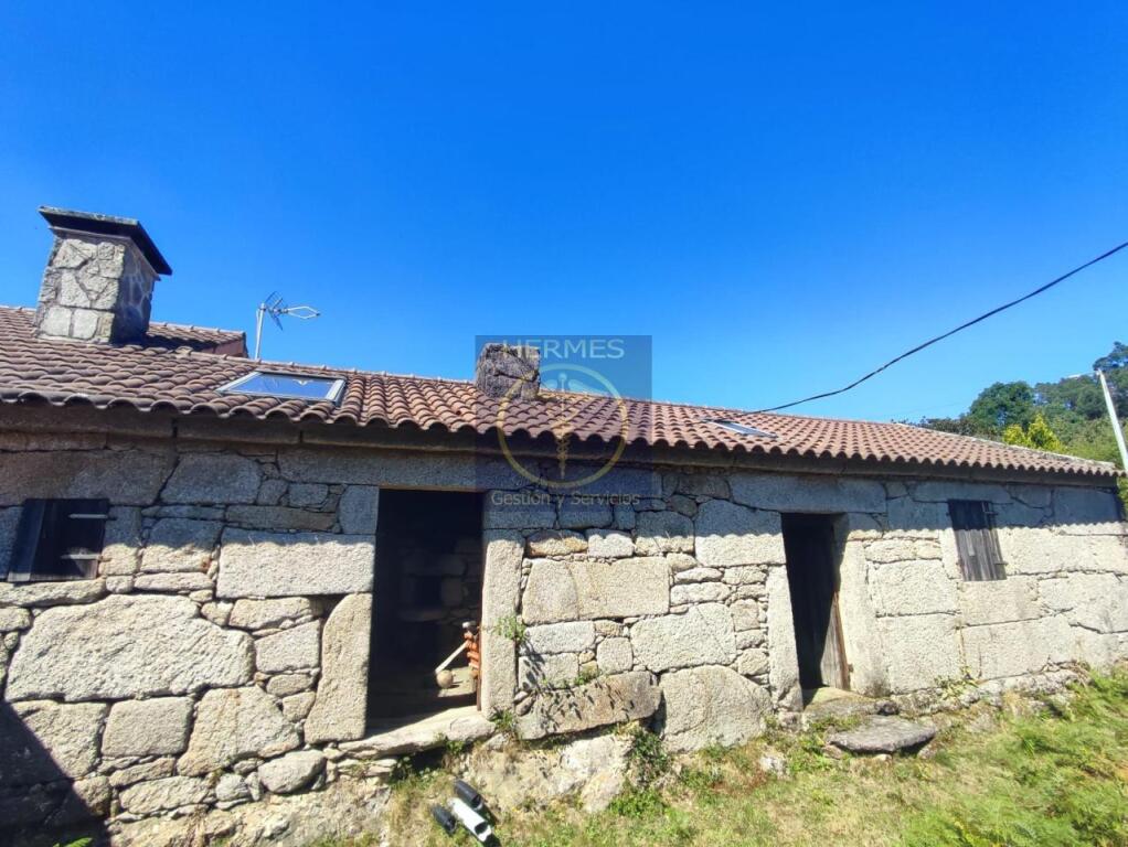 Foto se vende casa rustica  en obra, porriño.