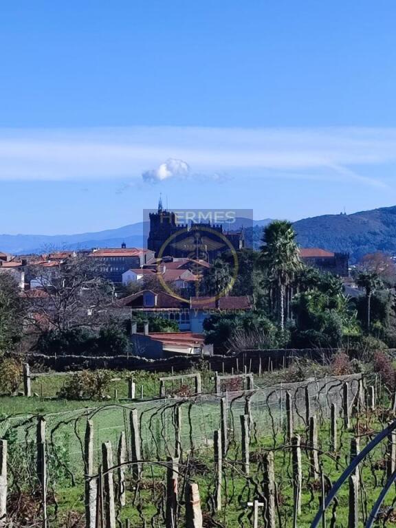 solar en venta, a un paso de tui centro. foto grande (2)