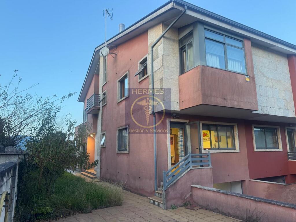 magnífico adosado en goian-tomiño: ¡tu casa ideal te espera! foto grande (2)