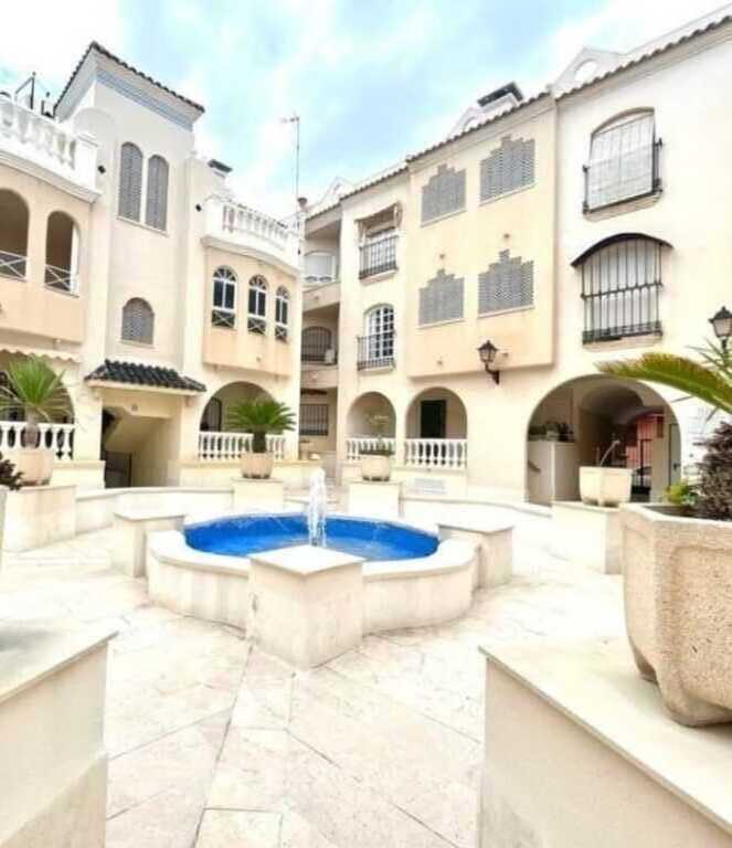 casa-chalet en venta en torrevieja alicante foto grande (2)