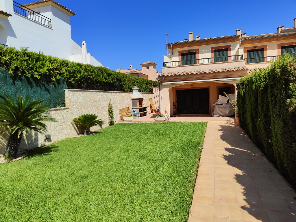 Foto adosada en venta en son veri (llucmajor) baleares