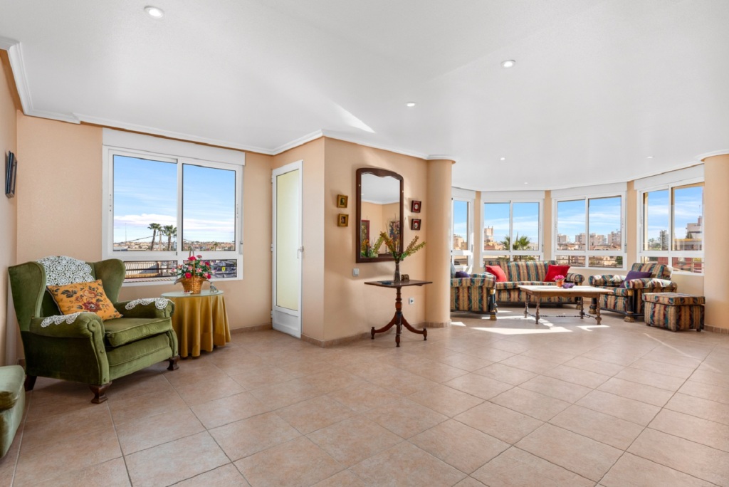 Piso en Venta en Torrevieja Alicante