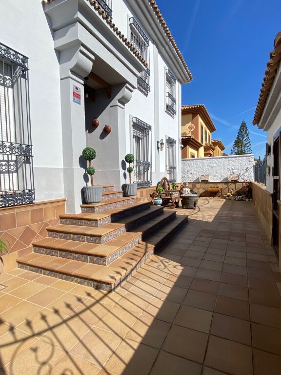 Casa-Chalet en Venta en Dos Hermanas Sevilla