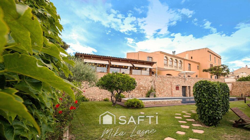 Edificio único en Venta en el Garraf