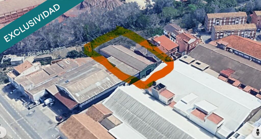 ? Nave Industrial en Venta en L'Alcúdia de Crespins