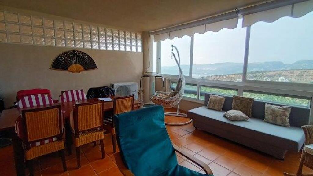 BONITO PISO CON GRAN TERRAZA, GARAJE Y TRASTERO, ¡NO LE FALTA DETALLE!