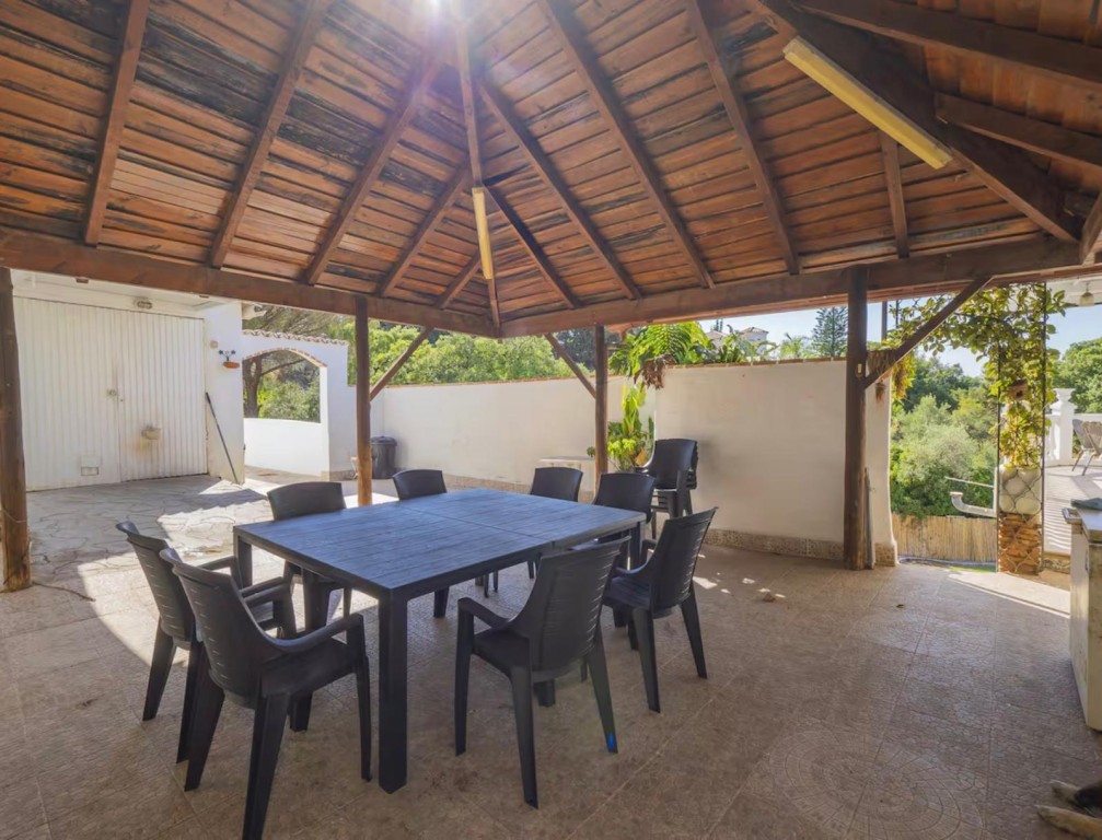 ESPECTACULAR VILLA FAMILIAR EN PINOS DE ALHAURÍN: CONFORT, PRIVACIDAD Y VISTAS