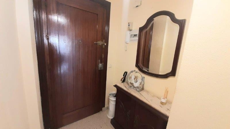 ENCANTADOR PISO DE 3 DORMITORIOS Y 1 BAÑO EN MALAGA CAPITAL - foto 12