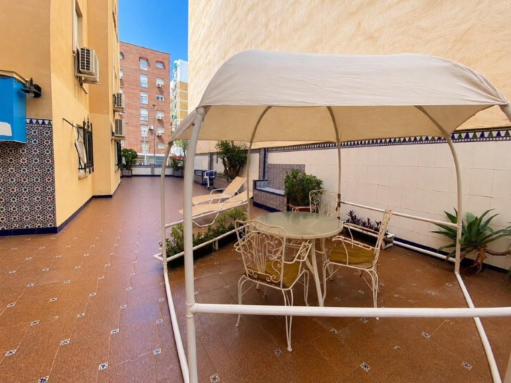 ALQUILER PARA ESTUDIANTES  EN MALAGA. LOCALIZACION INMEJORAB - foto 10