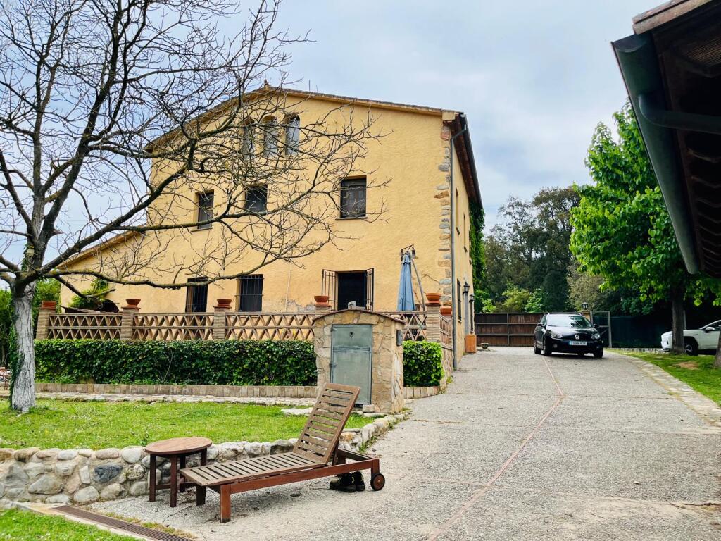 Villa en Bescano