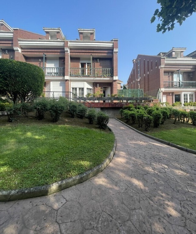 Casa-Chalet en Venta en Solares Cantabria