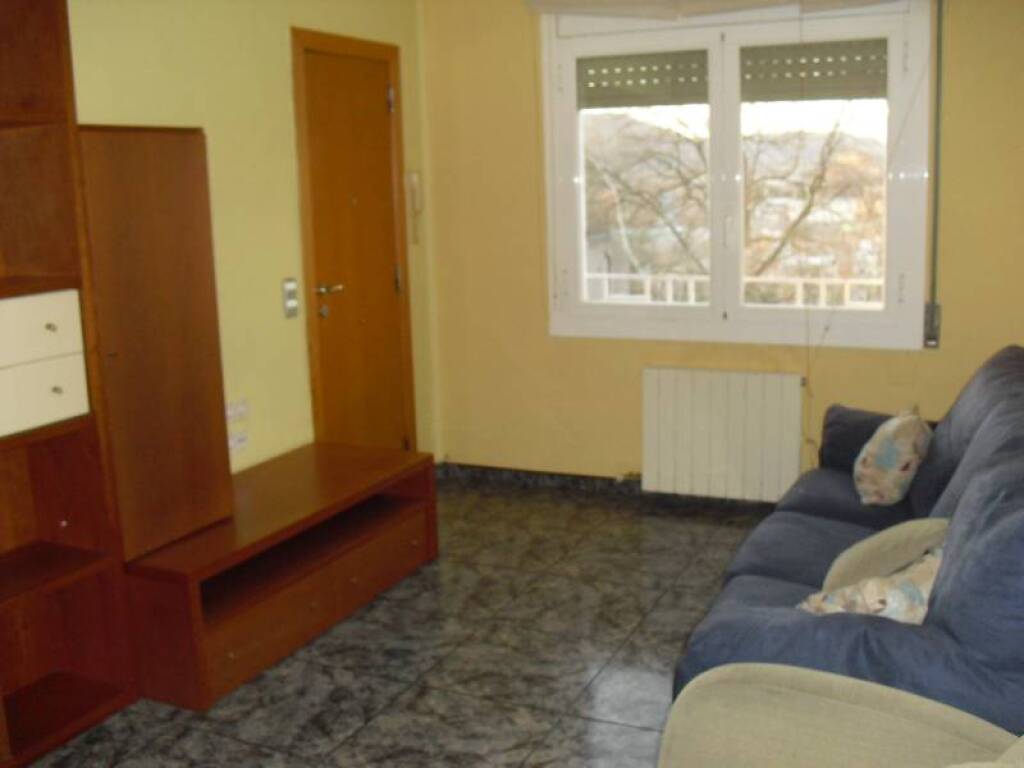 Foto inversión, piso en venta con inquilino en manresa con una rentabilidad de un 6% anual