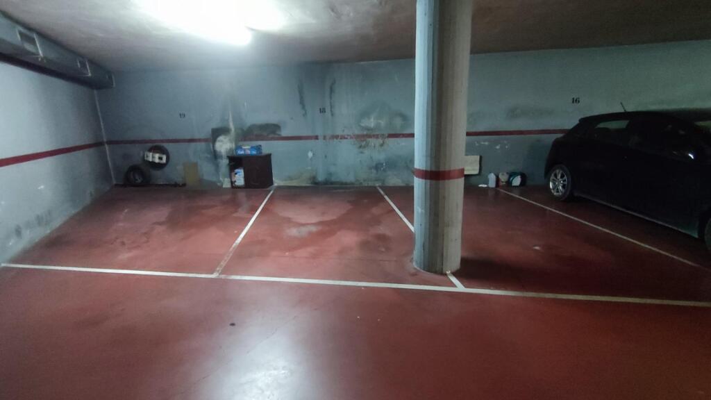 Foto oportunidad plaza de parking en bases de manresa
