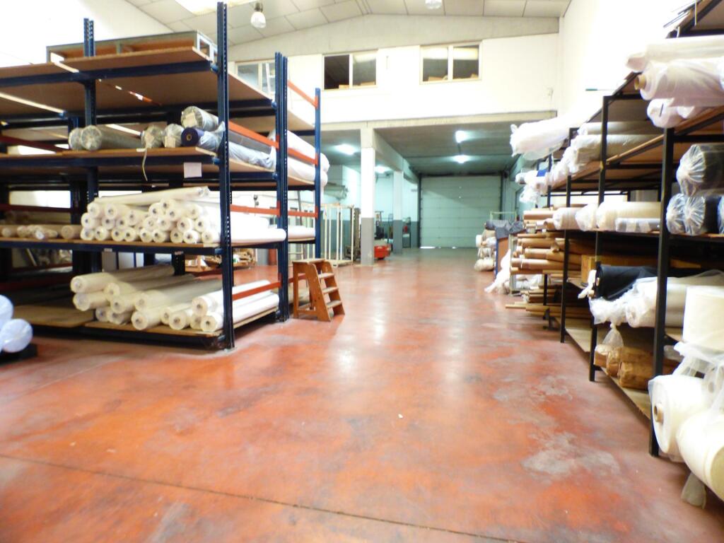 Foto nave en venta en sant vicenç de castellet - poligono les vives