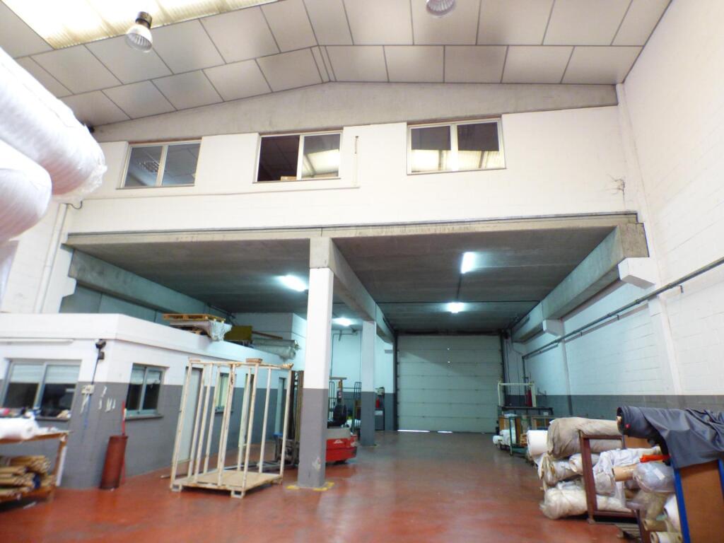 nave en venta en sant vicenç de castellet - poligono les vives foto grande (2)