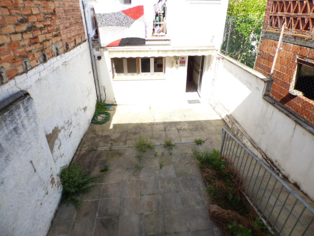 casa en venta en navarcles con inquilino y muchas posibilidades foto grande (2)