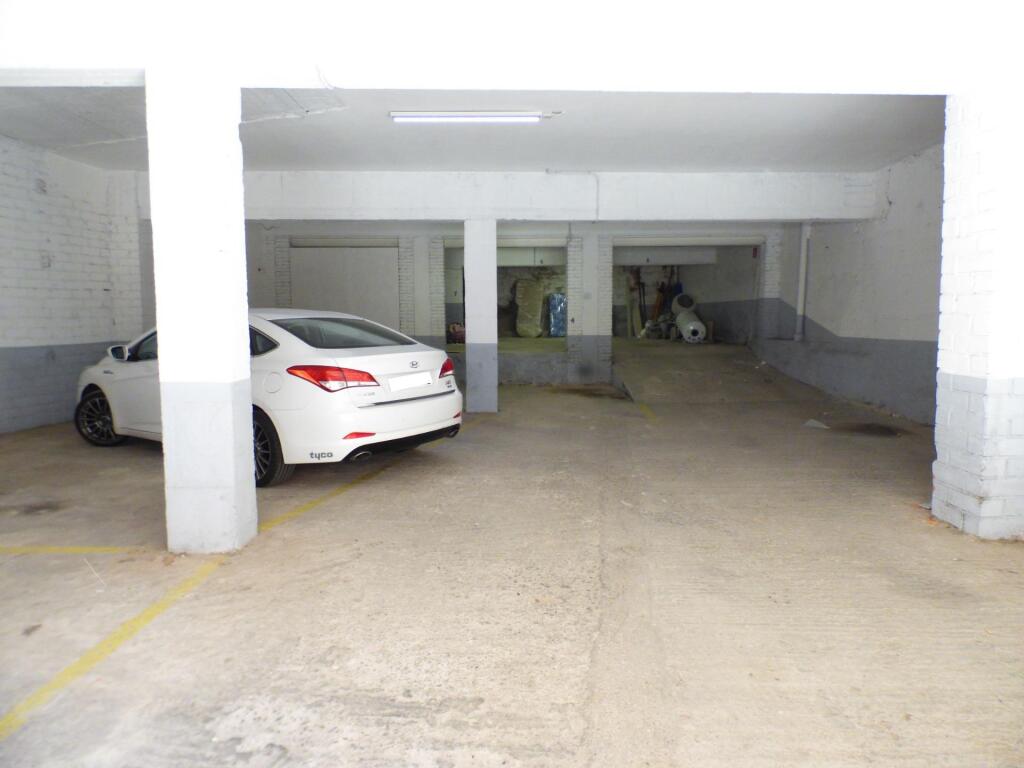 ? Casa para reformar en el corazón de Manresa, junto a Plaza de Catalunya