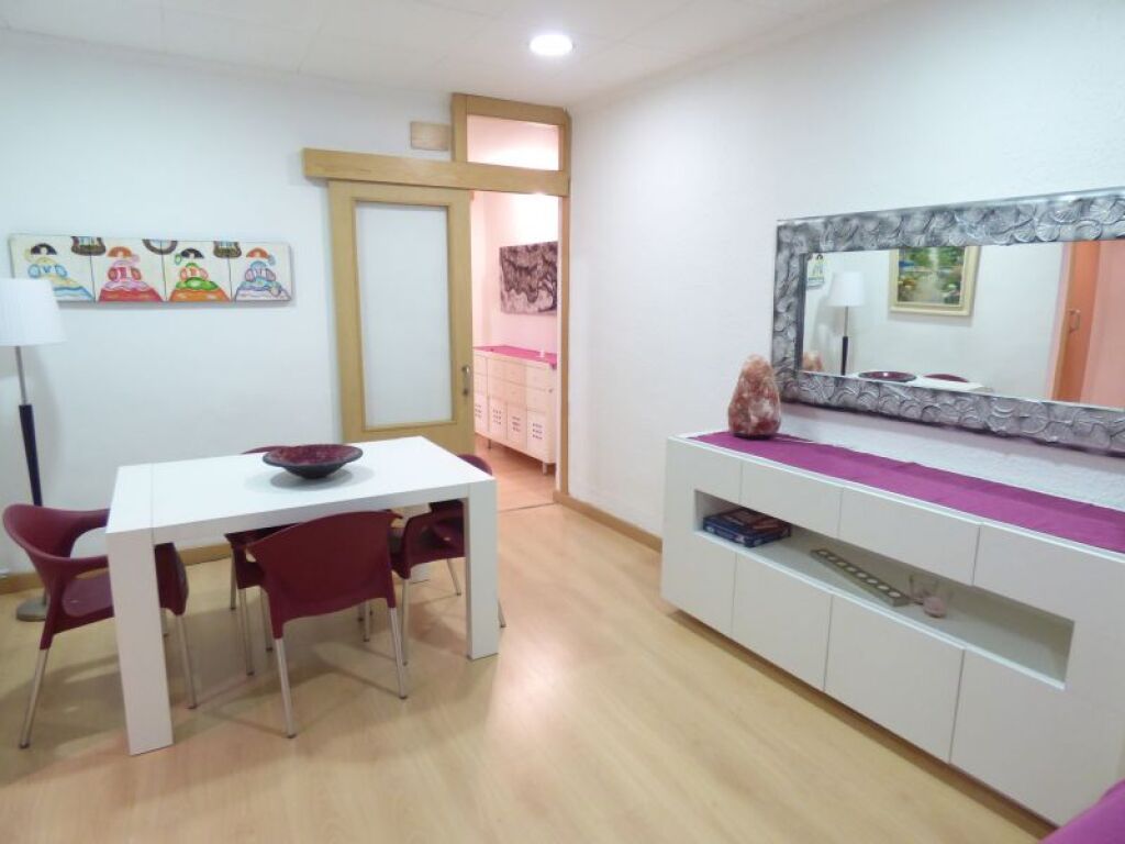 DESDE 609 € AL MES - PISO EN VENTA EN EL CENTRO DE MANRESA  REFORMADO CON 4 HAB., ASCENSOR Y BALCON