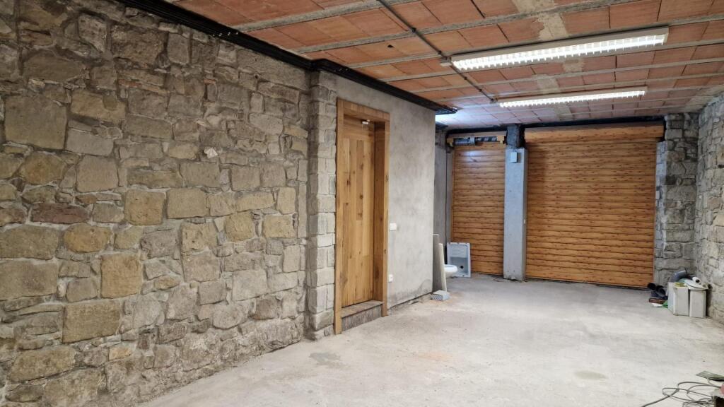 local comercial en alquiler por zona plana de l'om de manresa foto grande (2)