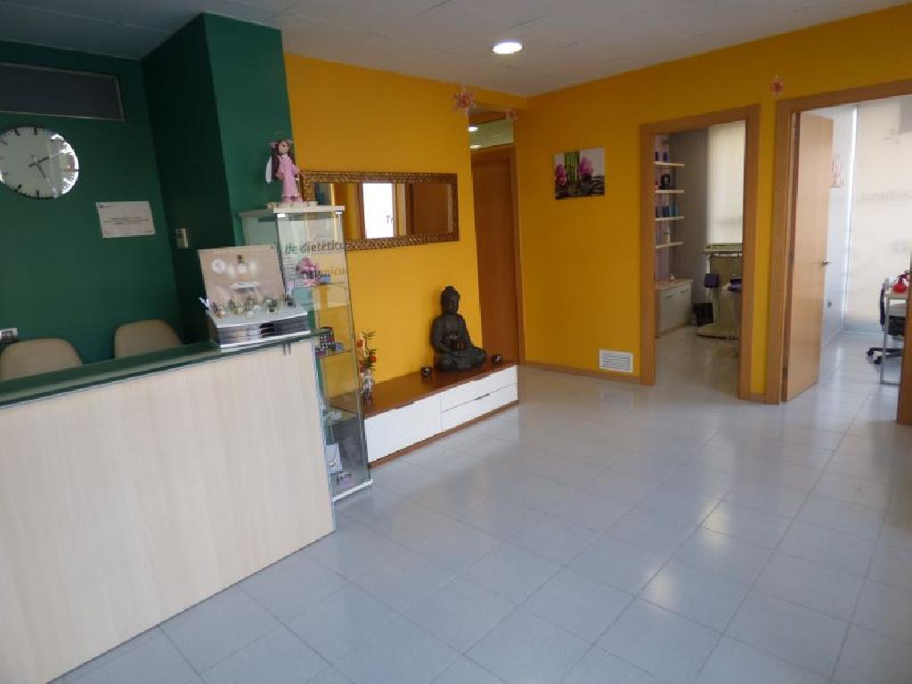 Foto local en venta en la font dels capellans de manresa