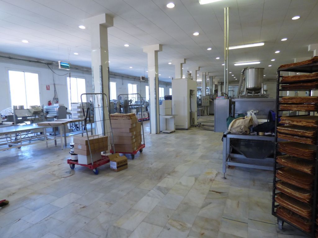 Foto nave industrial en venta de 3750m2 en pala de torruella