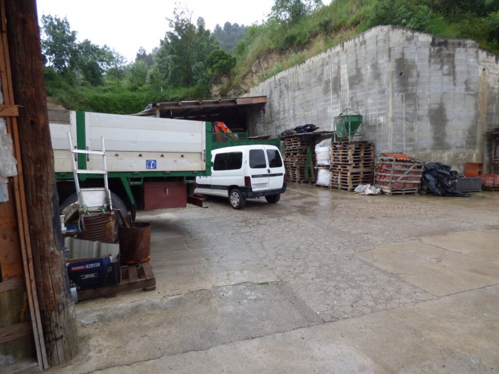 solar en venta de 737m2 en mas planoi de castellgali para construir 30 pisos aprox. foto grande (2)