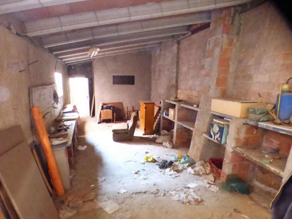 casa en venta para reformar en el centro de navarcles foto grande (3)