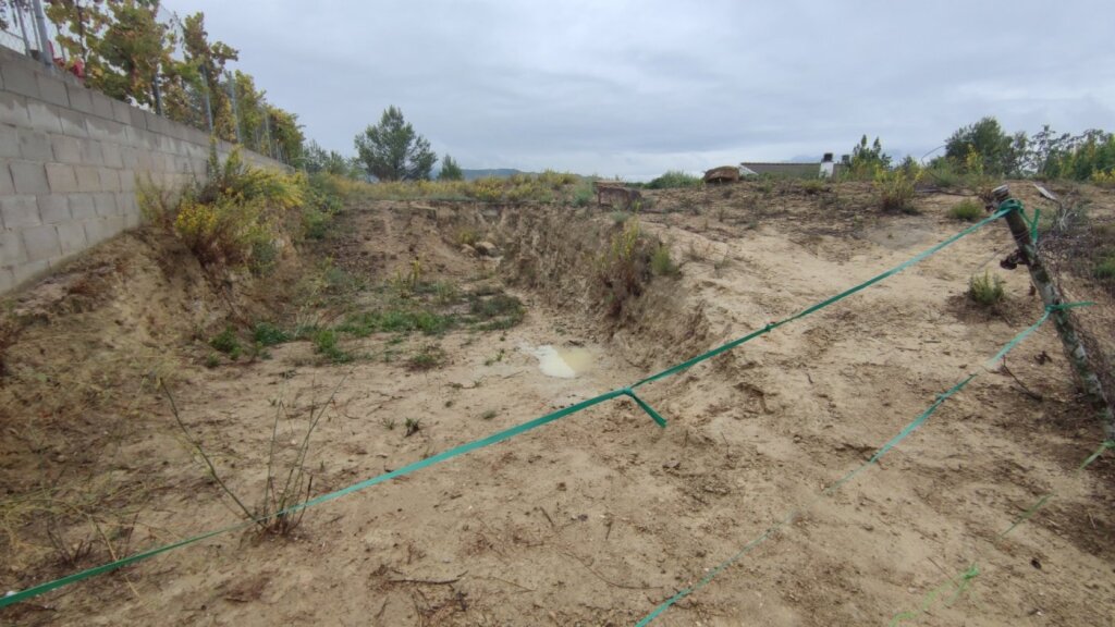 terreno semiplano en venta en la urbanización de river park del pont de vilomara. foto grande (3)