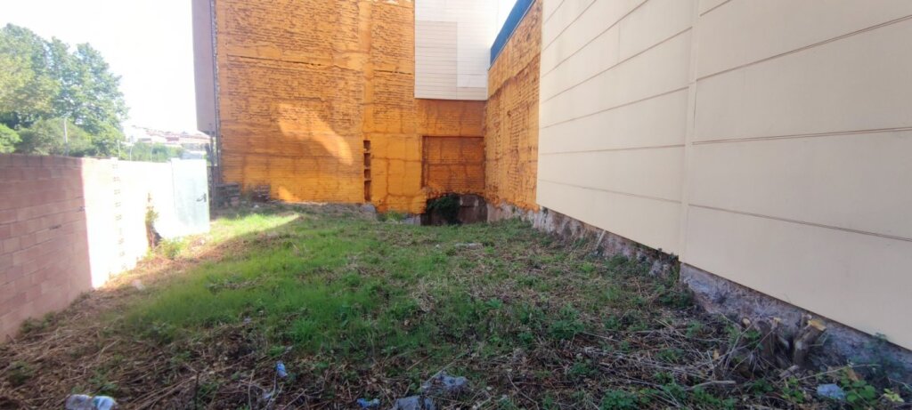 Foto solar edificable en manresa