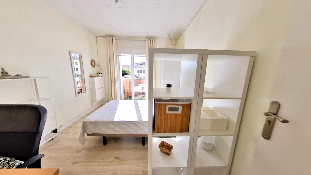 Tu hogar ideal en Alicante: reformado y luminoso - foto 9