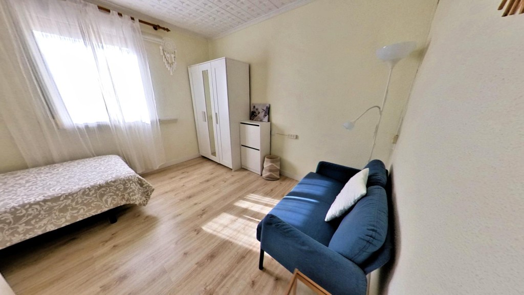 Tu hogar ideal en Alicante: reformado y luminoso - foto 35