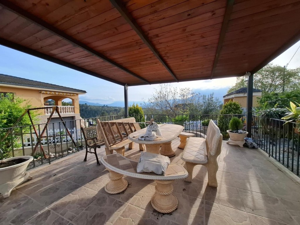 PRECIOSO CHALET EN BENILLUP - foto 23