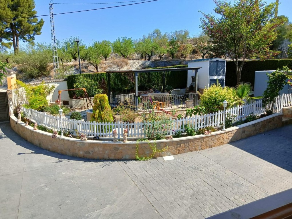 PRECIOSO CHALET EN BENILLUP - foto 21