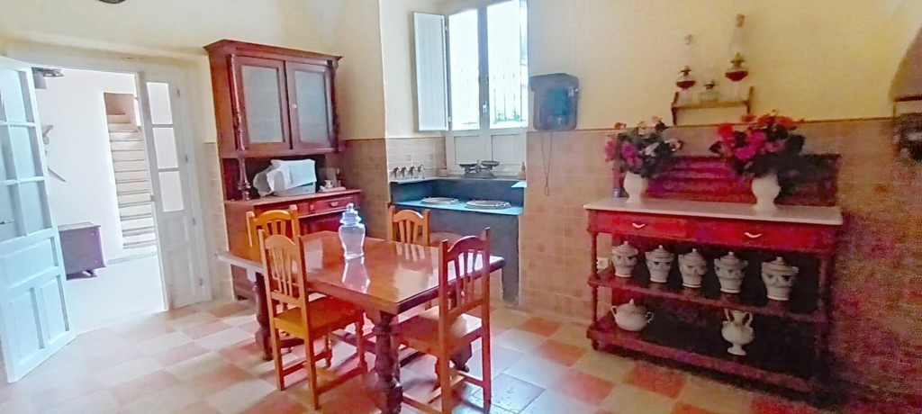 Espectacular Casa Señorial de Estilo Colonial – Una Joya His - foto 11