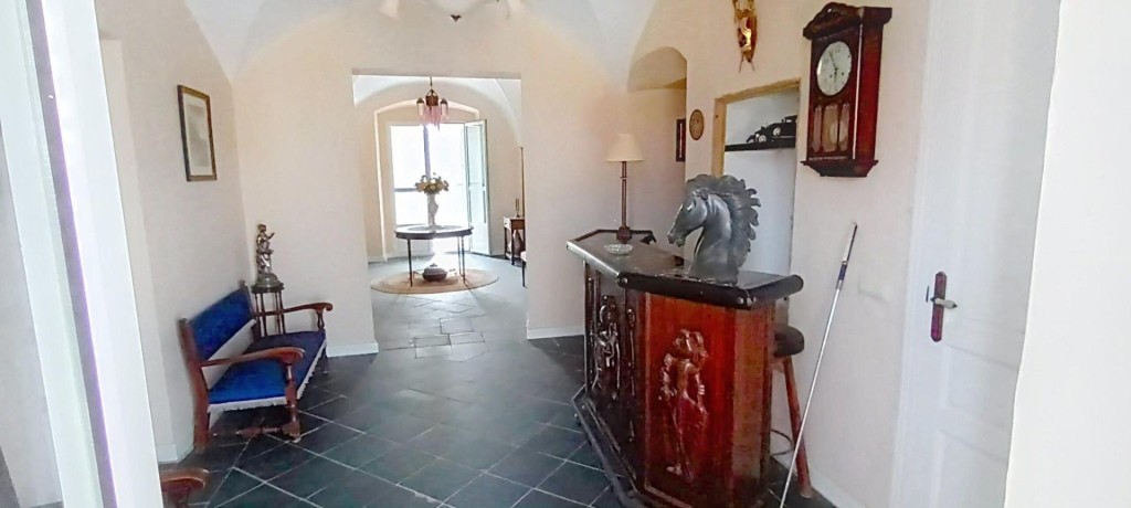 Espectacular Casa Señorial de Estilo Colonial – Una Joya His - foto 42
