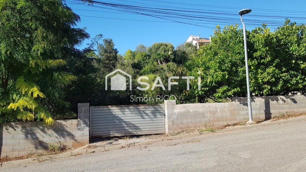 Gran Terreno plano listo para construir en Cervelló - foto 9