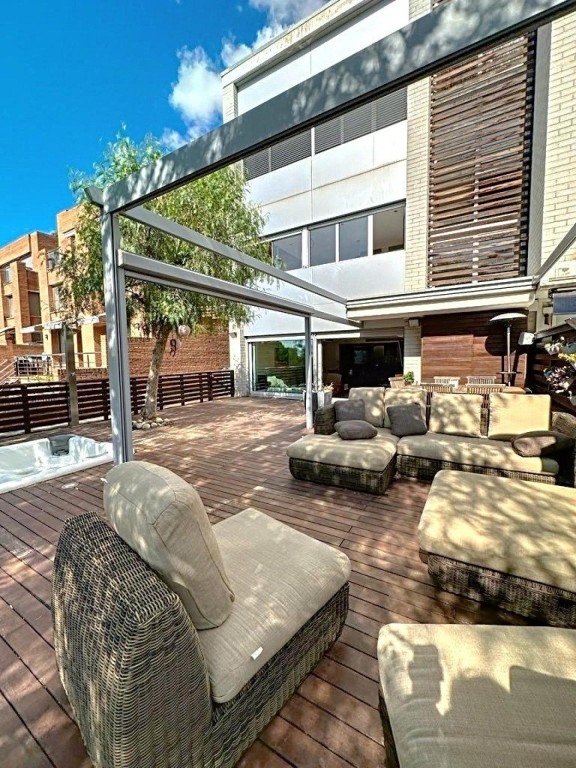 Espectacular Casa con jardín y vista en la Bonanova - foto 22