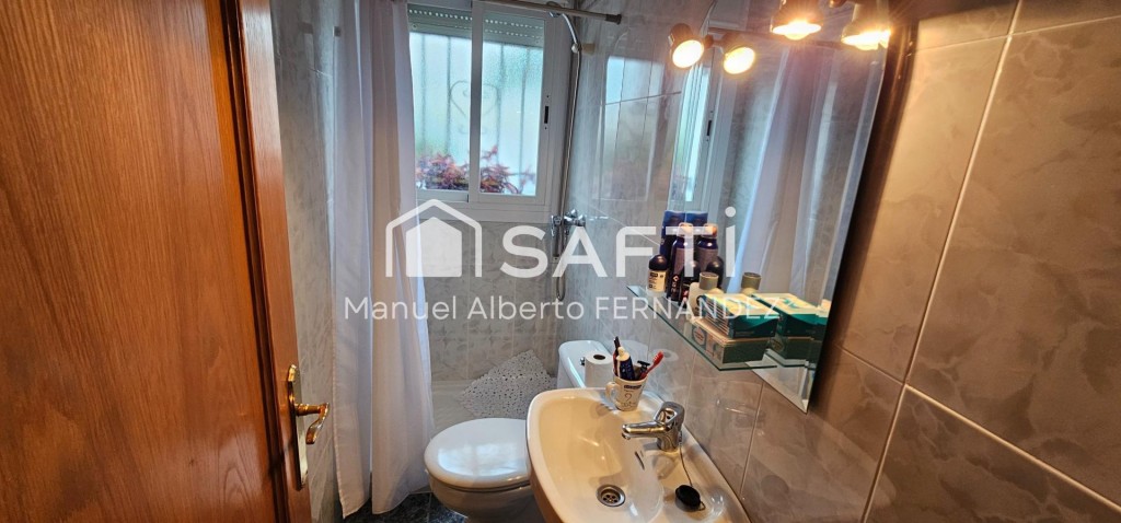 SAFTI España les presenta este magnífico chalet a la venta a - foto 11
