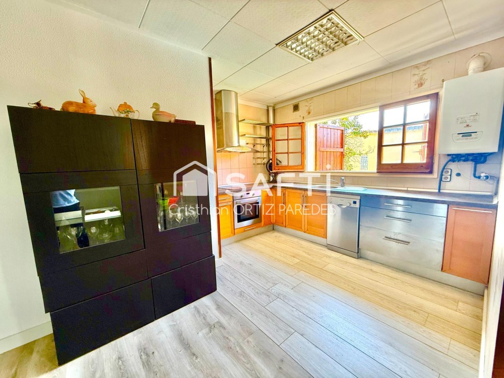 Chalet exclusivo en Tiana con piscina privada. - foto 9