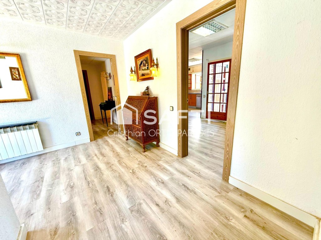 Chalet exclusivo en Tiana con piscina privada. - foto 7