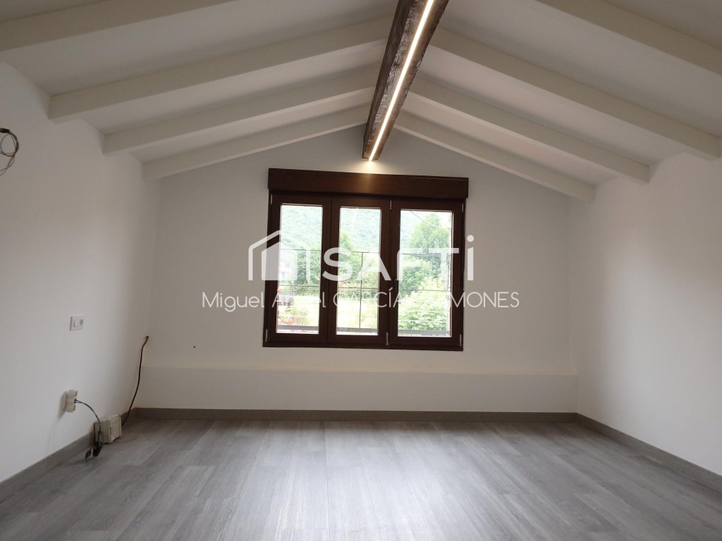 Encantadora Casa Adosada Reformada en el Corazón de Ramales  - foto 12