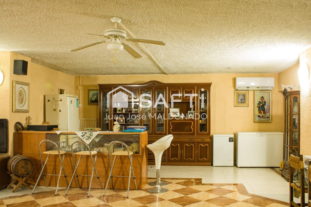 Vive el Mar: Tu Chalet Exclusivo en Benicarló ¡Donde el lujo - foto 19