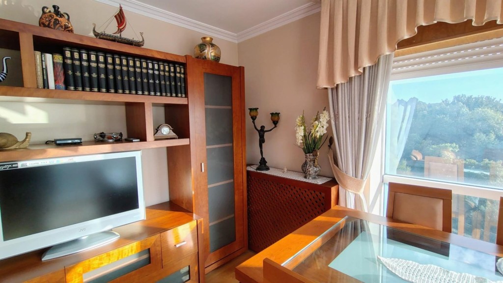 Exclusivo y espectacular piso de 4 habitaciones en una local - foto 52