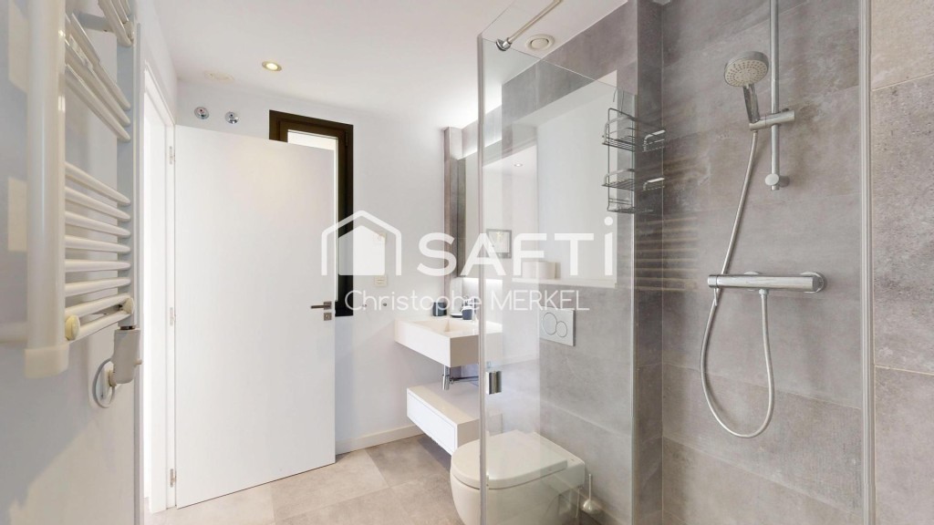 Estupenda casa contemporánia - foto 40