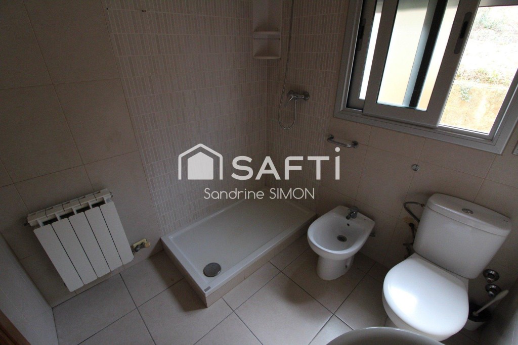 Casa luminosa con vistas a la montaña - foto 13